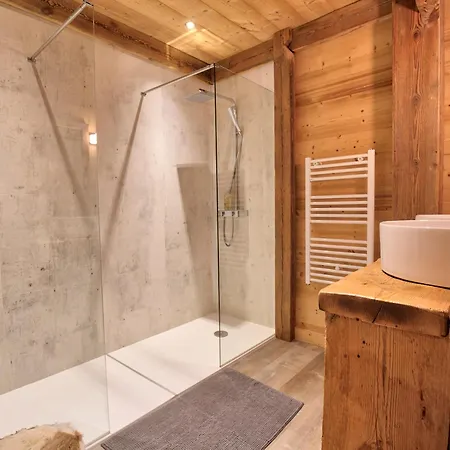 Apartman Chaleureux, Au Pied Des Pistes, Ideal Pour 6-8 Personnes Avec Terrasse - Fr-1-505-94